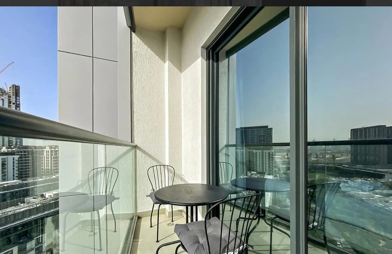 Sobha Waves With Amazing View Apartment Dubai