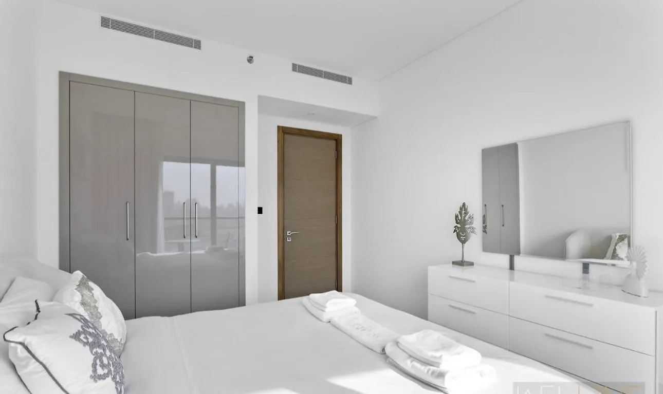 Sobha Waves With Amazing View Apartment Dubai